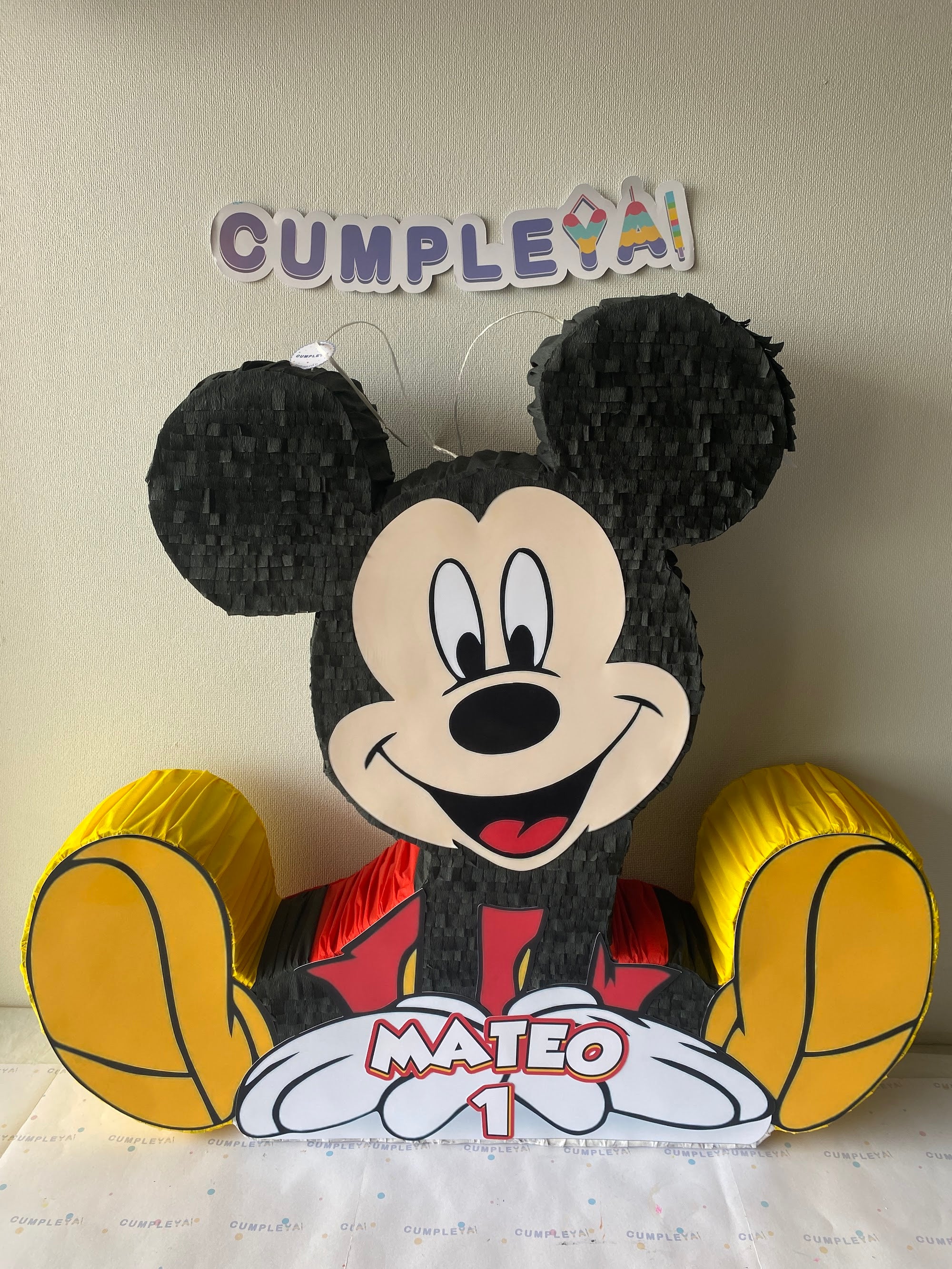 PIÑATA MICKEY SENTADO 60CM PREMIUM