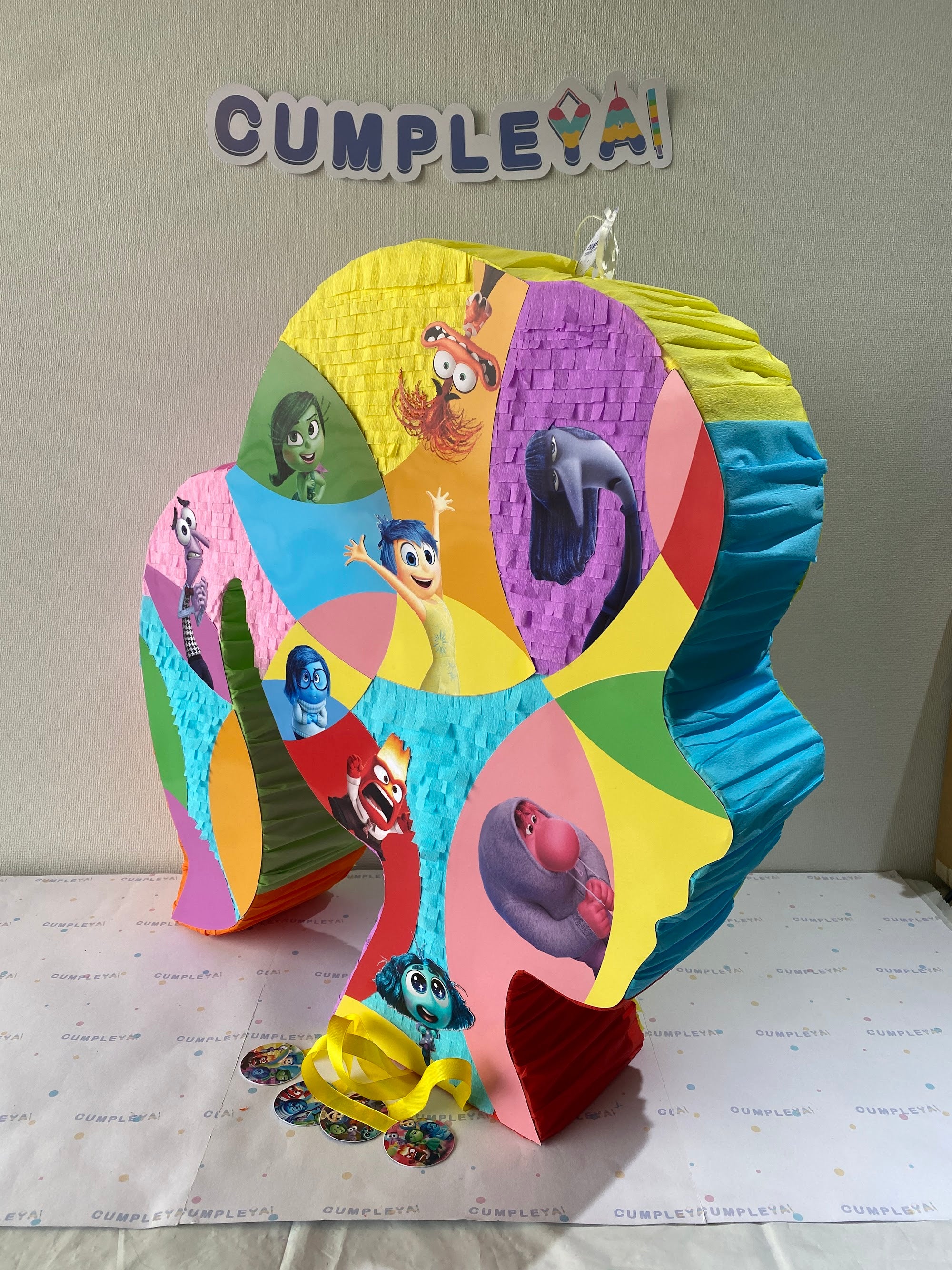 PIÑATA INTENSAMENTE 60CM PREMIUM