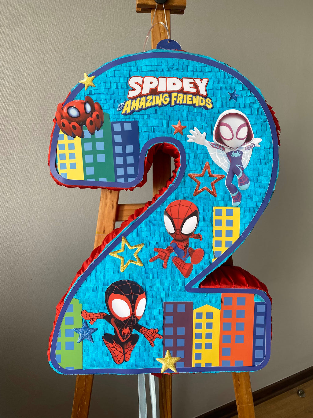 PIÑATA NÚMERO 2 SPIDEY Y SUS AMIGOS 60CM PREMIUM