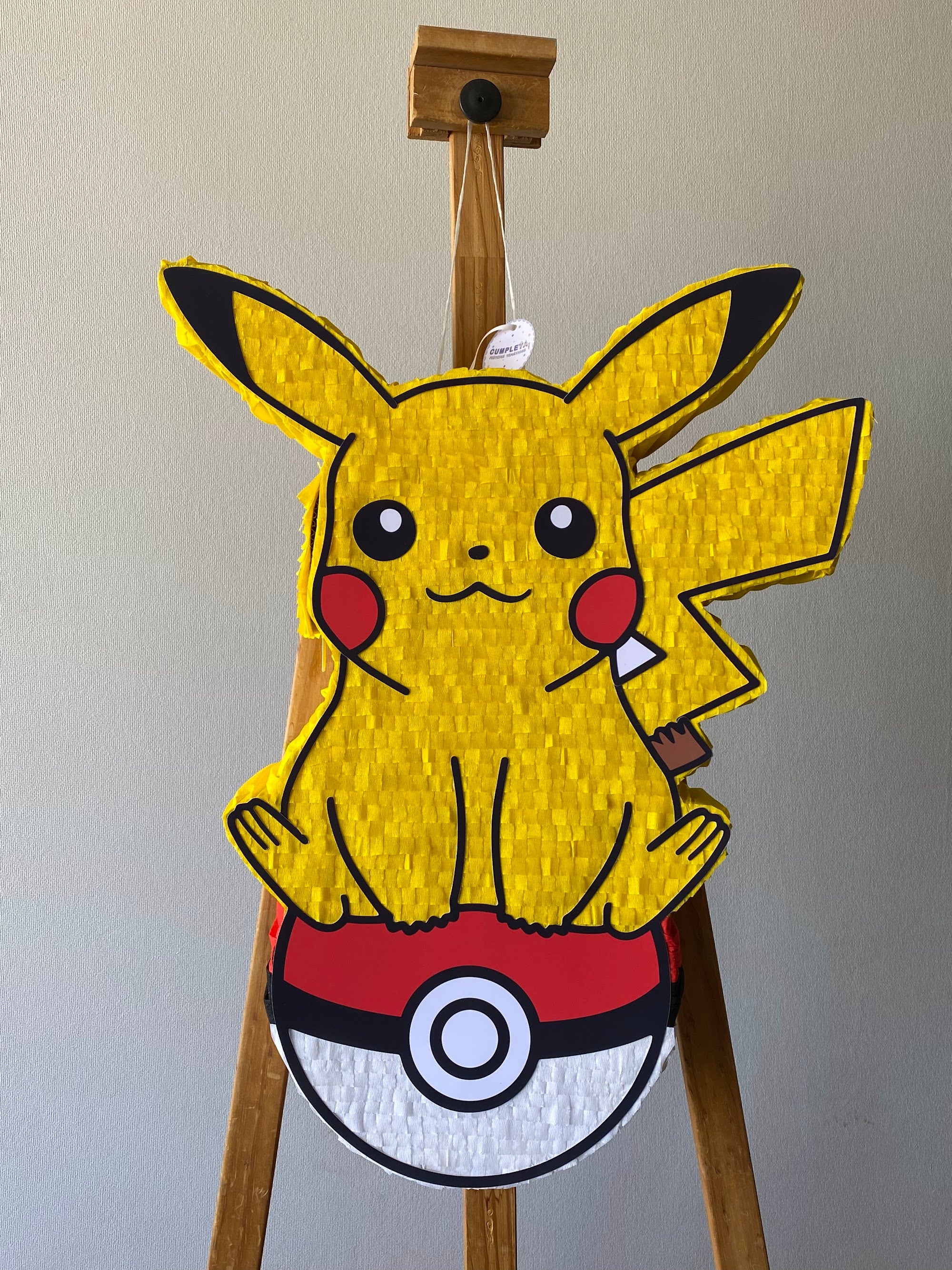 PIÑATA PIKACHU CON POKEBOLA 60CM PREMIUM