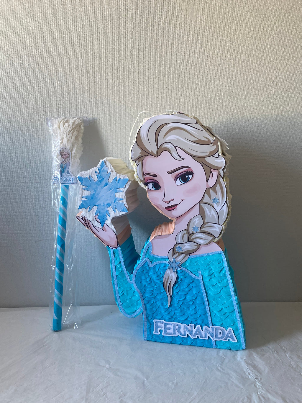 PIÑATA ELSA 60CM PREMIUM