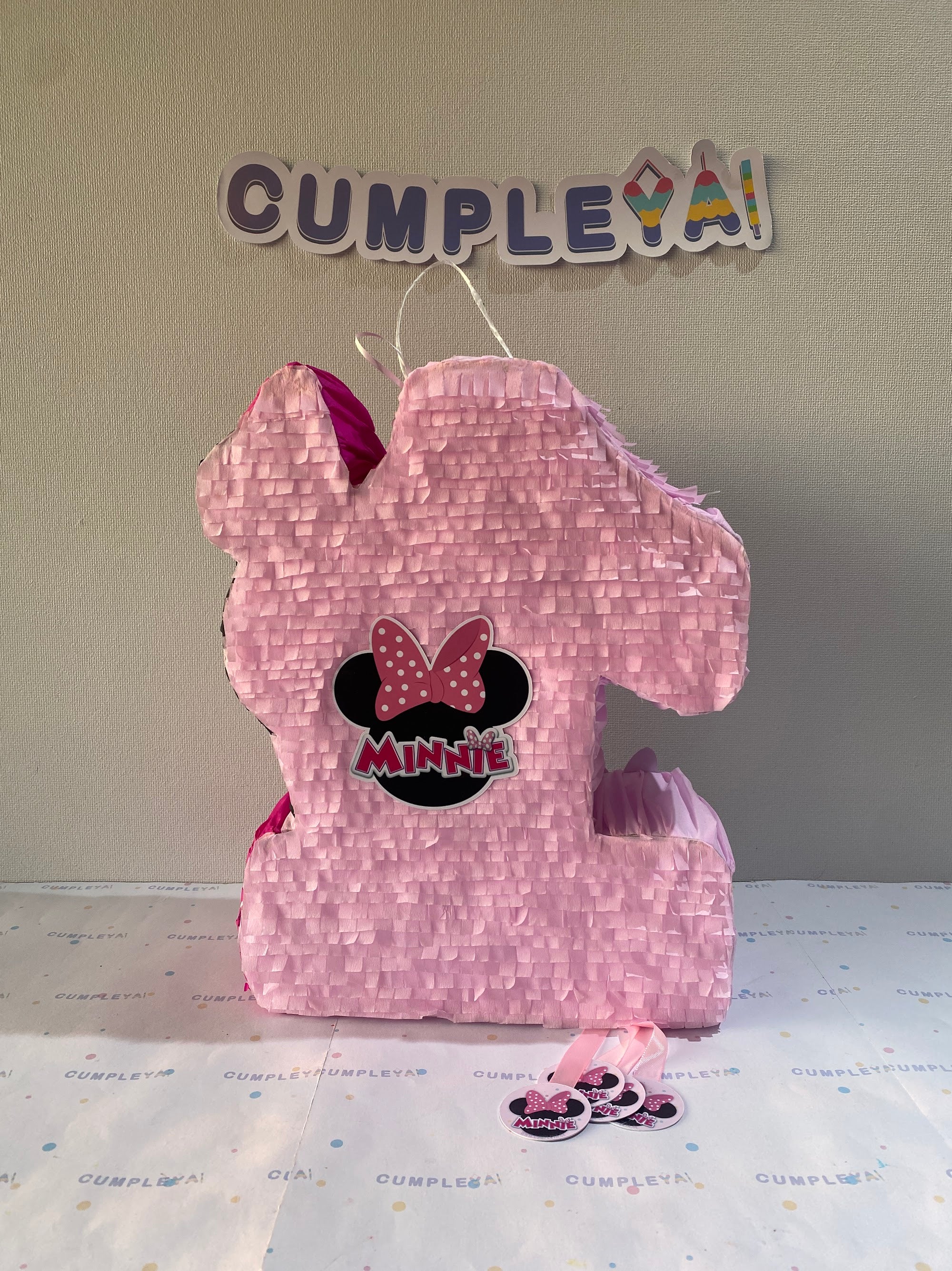 PIÑATA NUMERO 1 MINNIE MOUSE 40CM PREMIUM