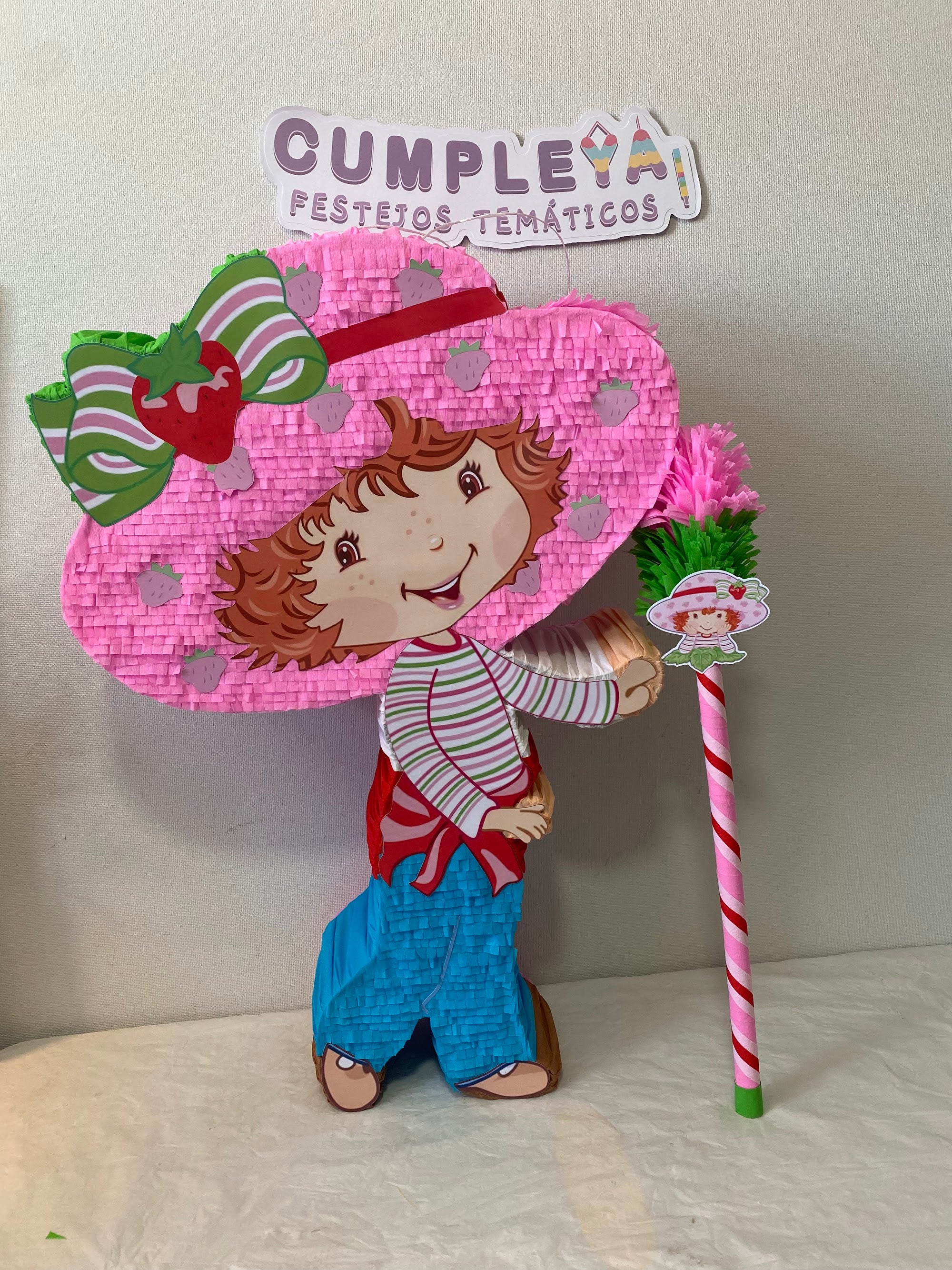 PIÑATA FRESITA 60CM PREMIUM