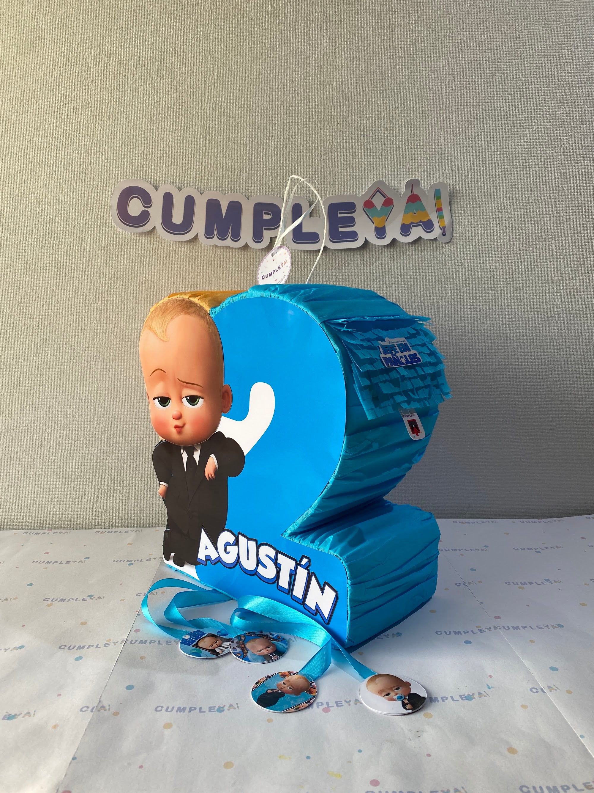 PIÑATA 40 CM JEFE EN PAÑALE NUMERO 2