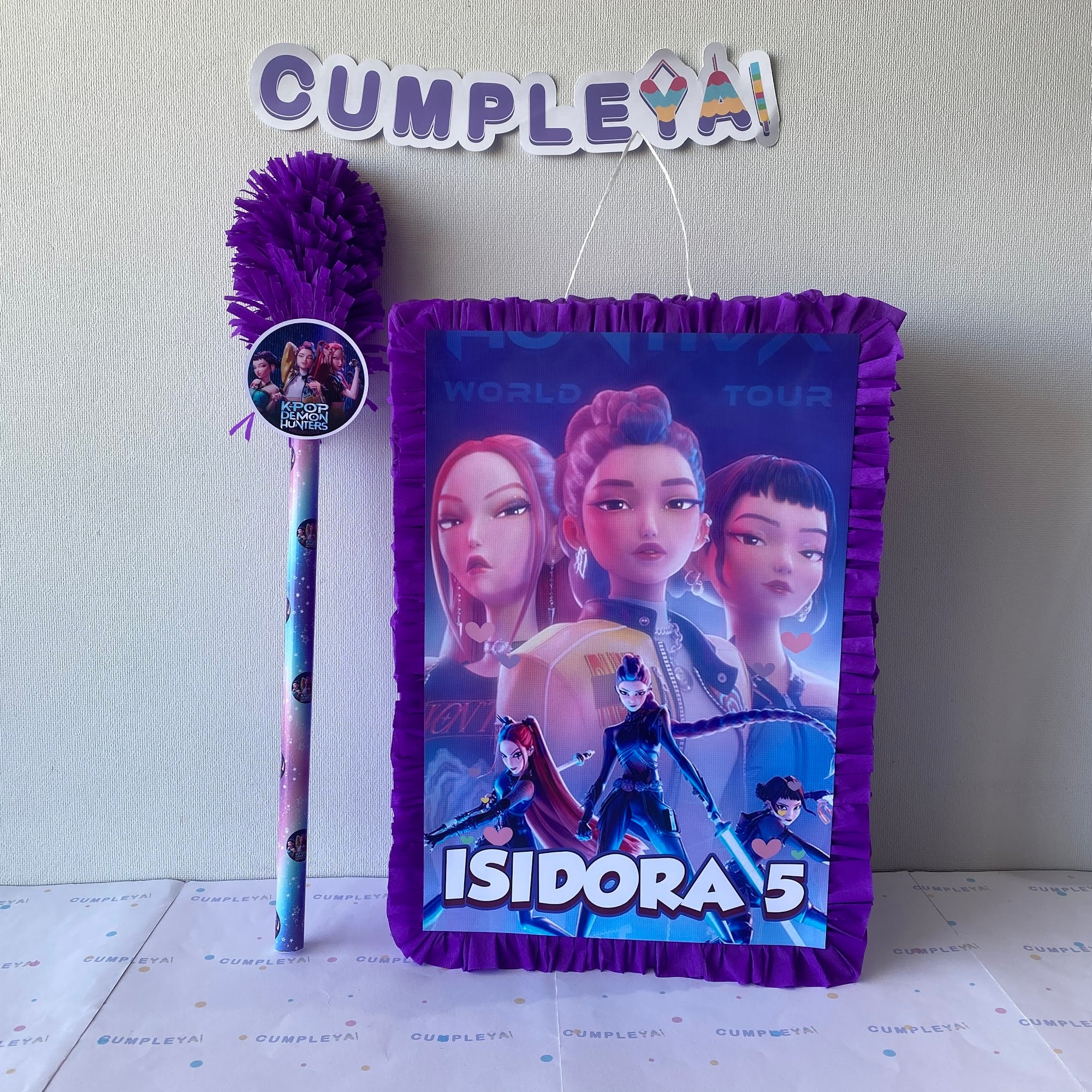 PIÑATA LAS GUERRERAS K-POP RECTANGULAR EXPRÉS 50CM