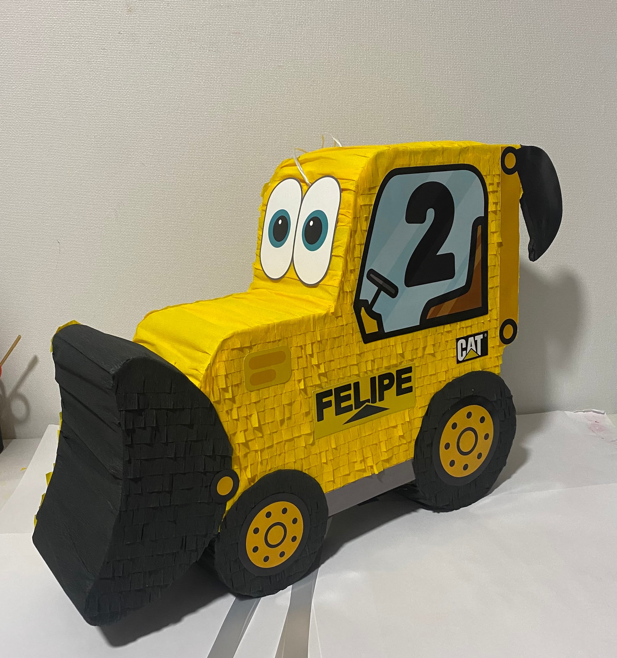 PIÑATA CAMIÓN PALA 40CM PREMIUM