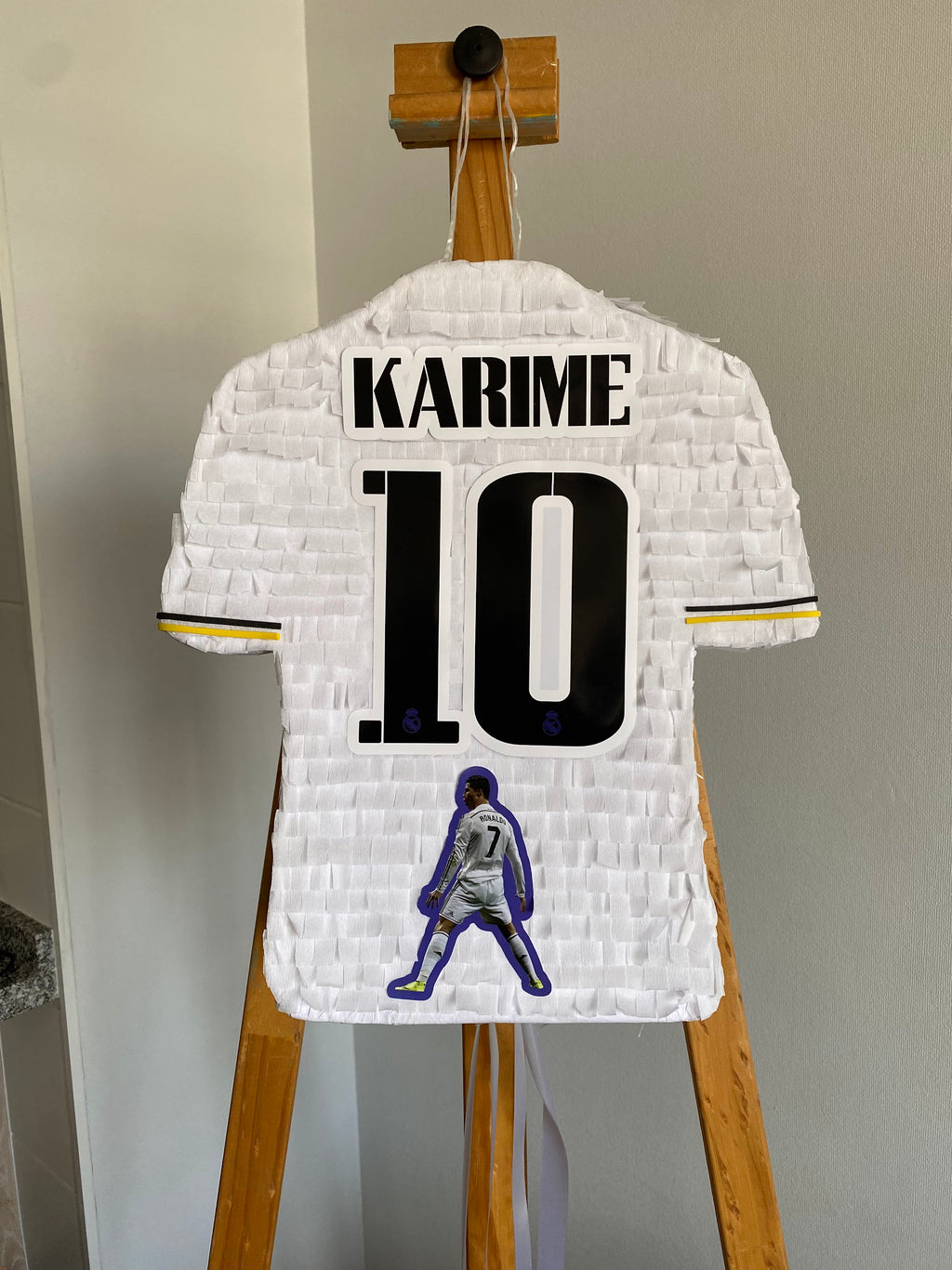 PIÑATA CAMISA REAL MADRID / CR7 CRISTIANO 40CM PREMIUM