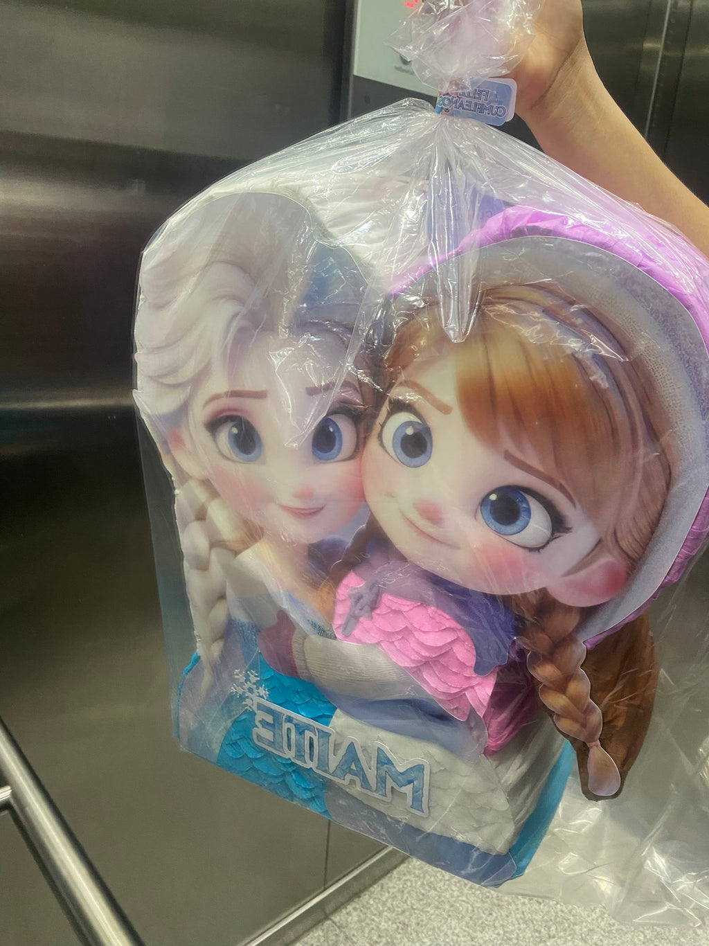 PIÑATA ELSA Y ANA BEBE 40CM PREMIUM