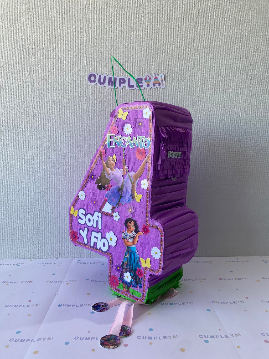 PIÑATA NÚMERO 4 ISABELLA Y MIRABEL 40CM PREMIUM