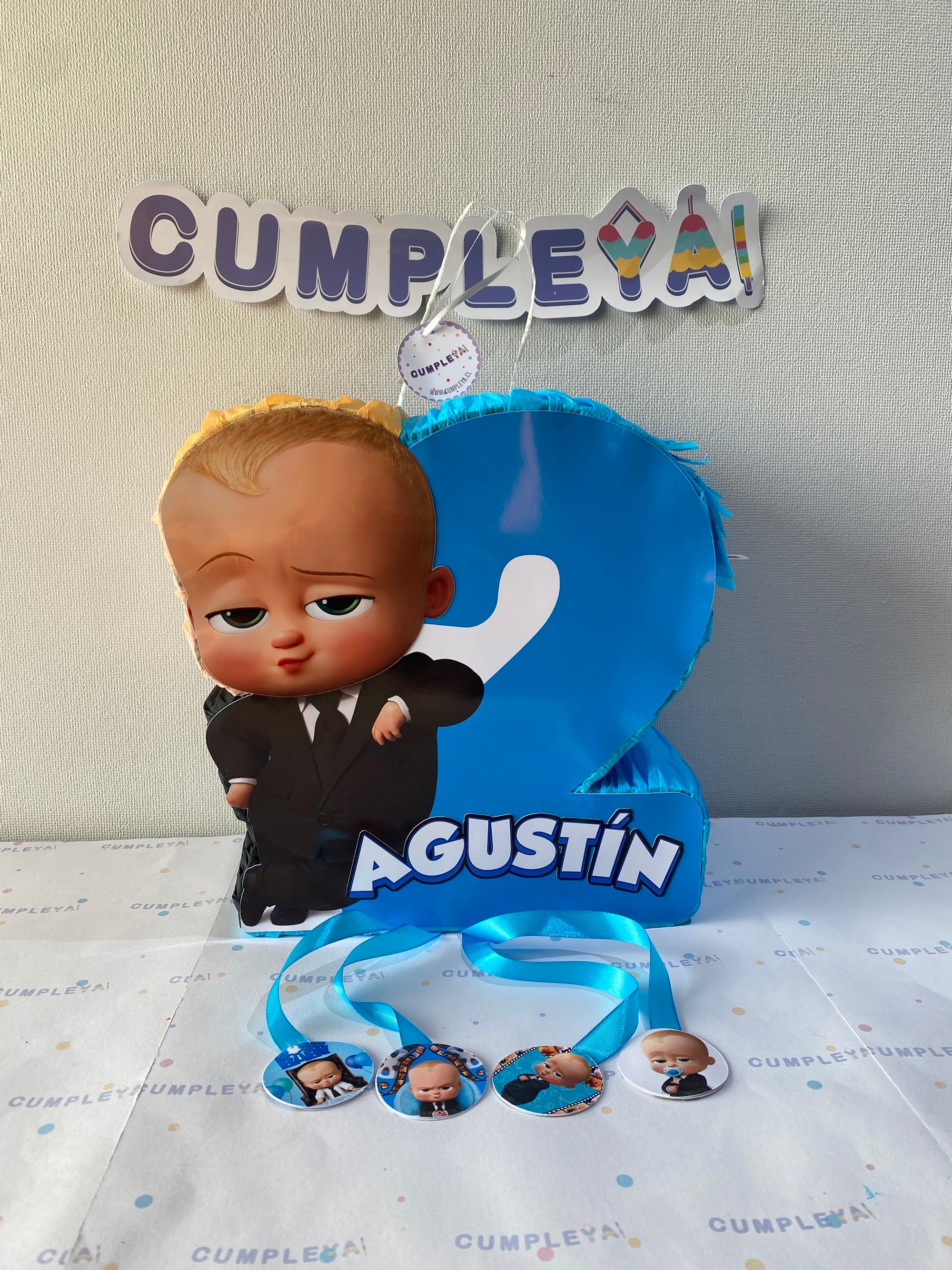 PIÑATA 40 CM JEFE EN PAÑALE NUMERO 2