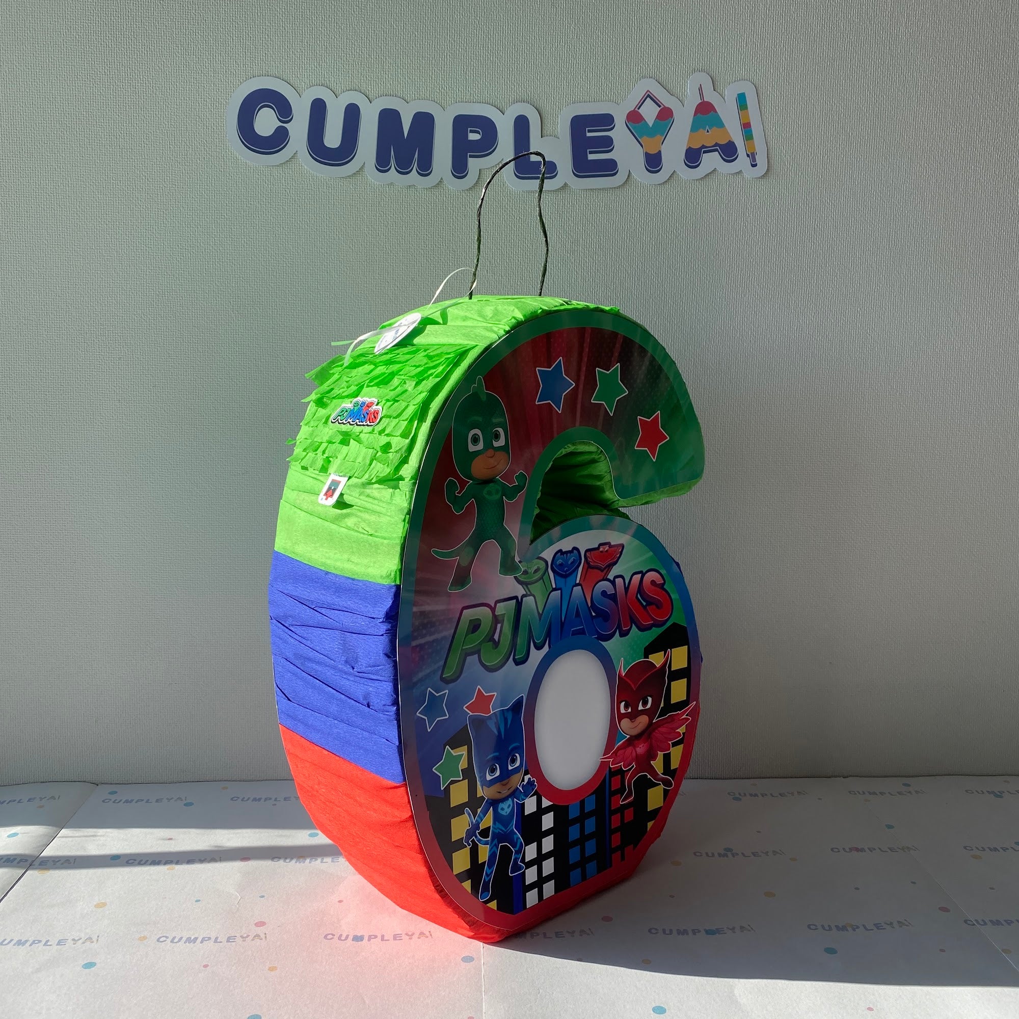 PIÑATA 40 CM NUMERO 6 PJMASKS