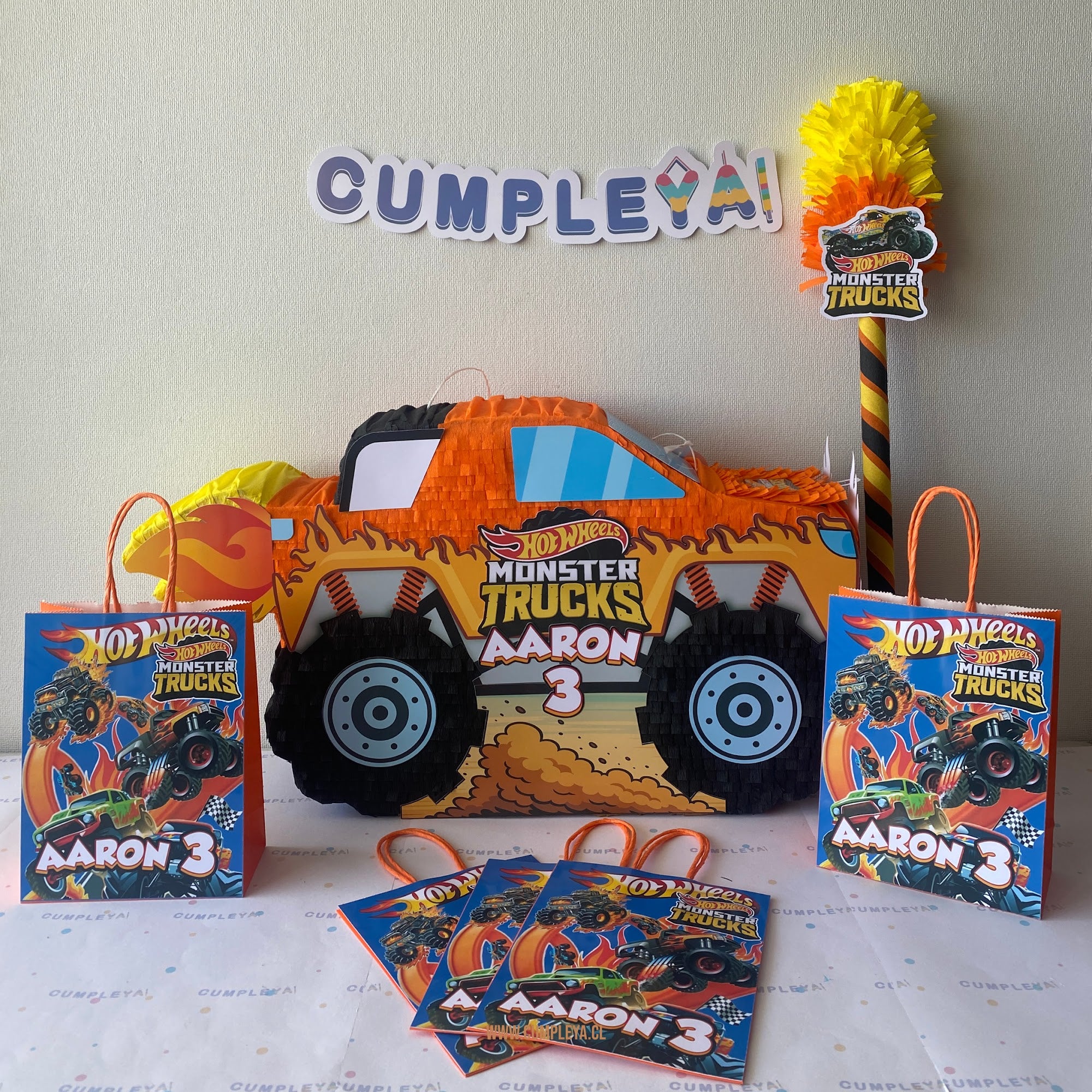 PIÑATA MONSTER TRUCK 60CM PREMIUM