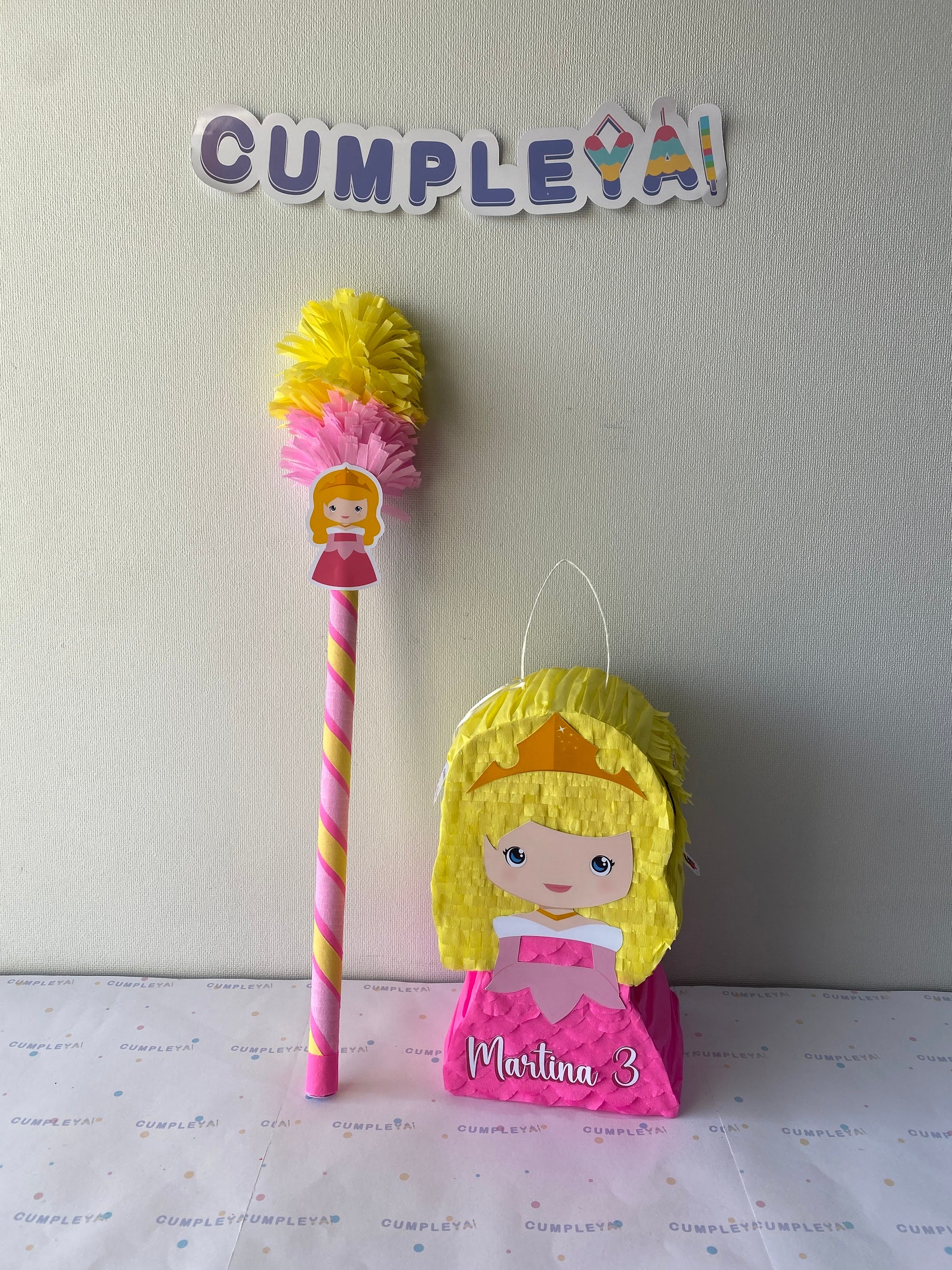 PIÑATA PRINCESA AURORA BEBE 40CM PREMIUM