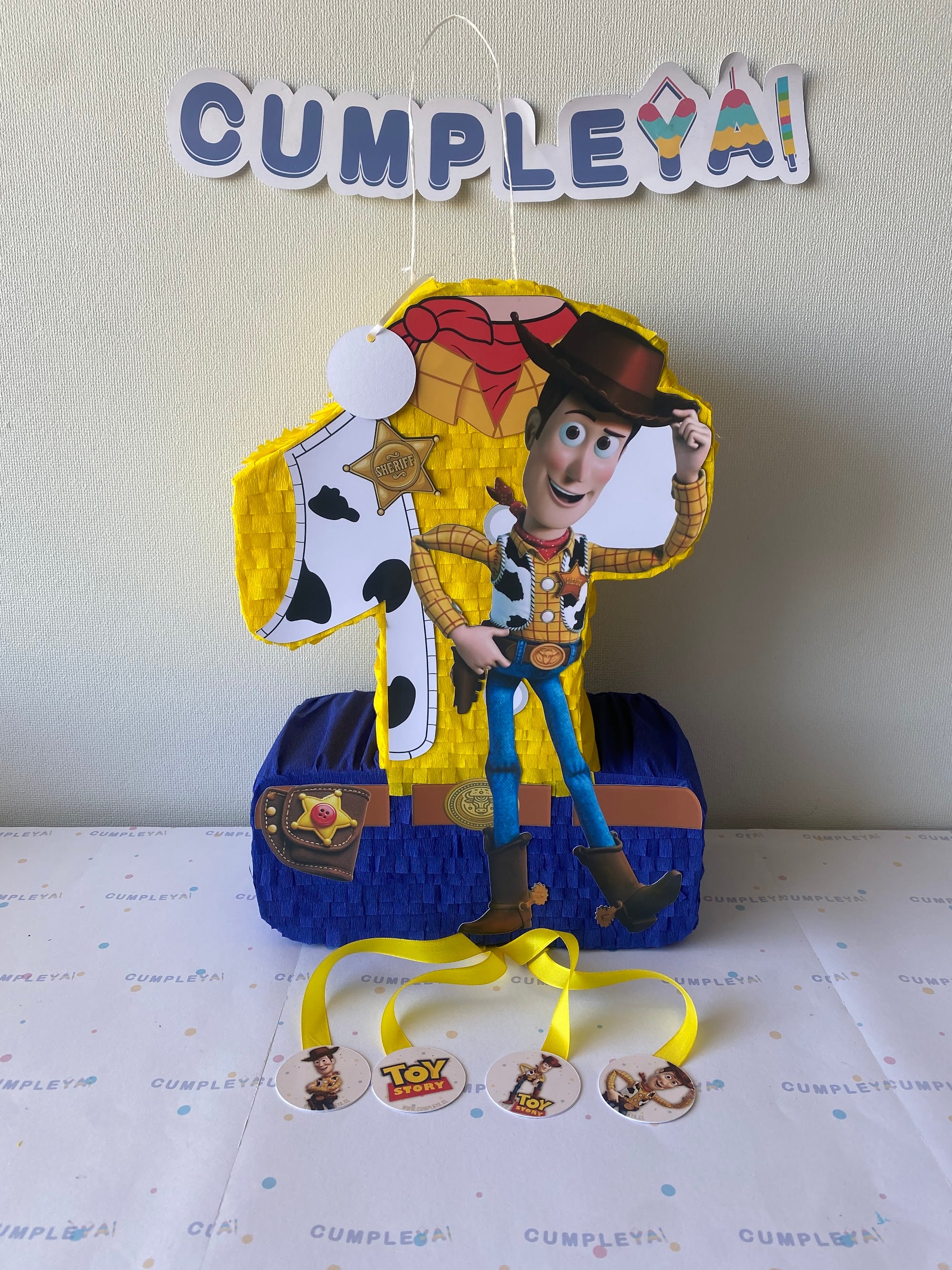 PIÑATA NUMERO 1 WOODY 40CM PREMIUM