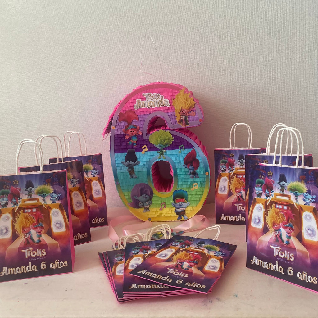 PIÑATA NÚMERO 6 DE TROLLS 40CM PREMIUM