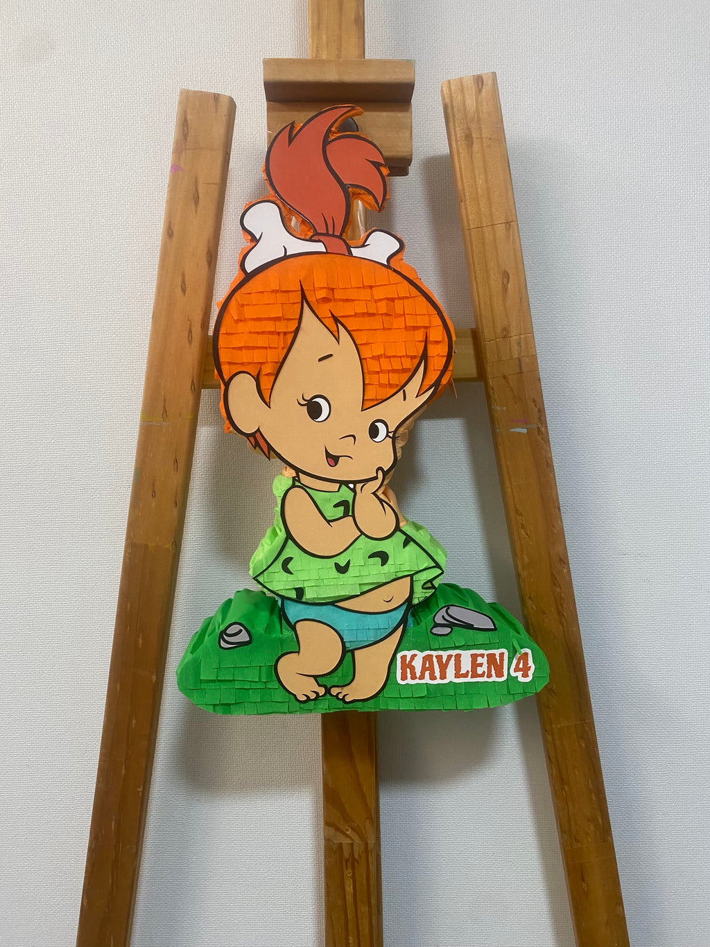 PIÑATA PEBBLES DE PICAPIEDRAS 40CM PREMIUM