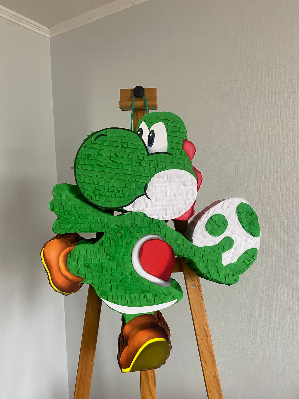 PIÑATA YOSHI (CUERPO ENTERO DE ESPALDA) 60CM PREMIUM