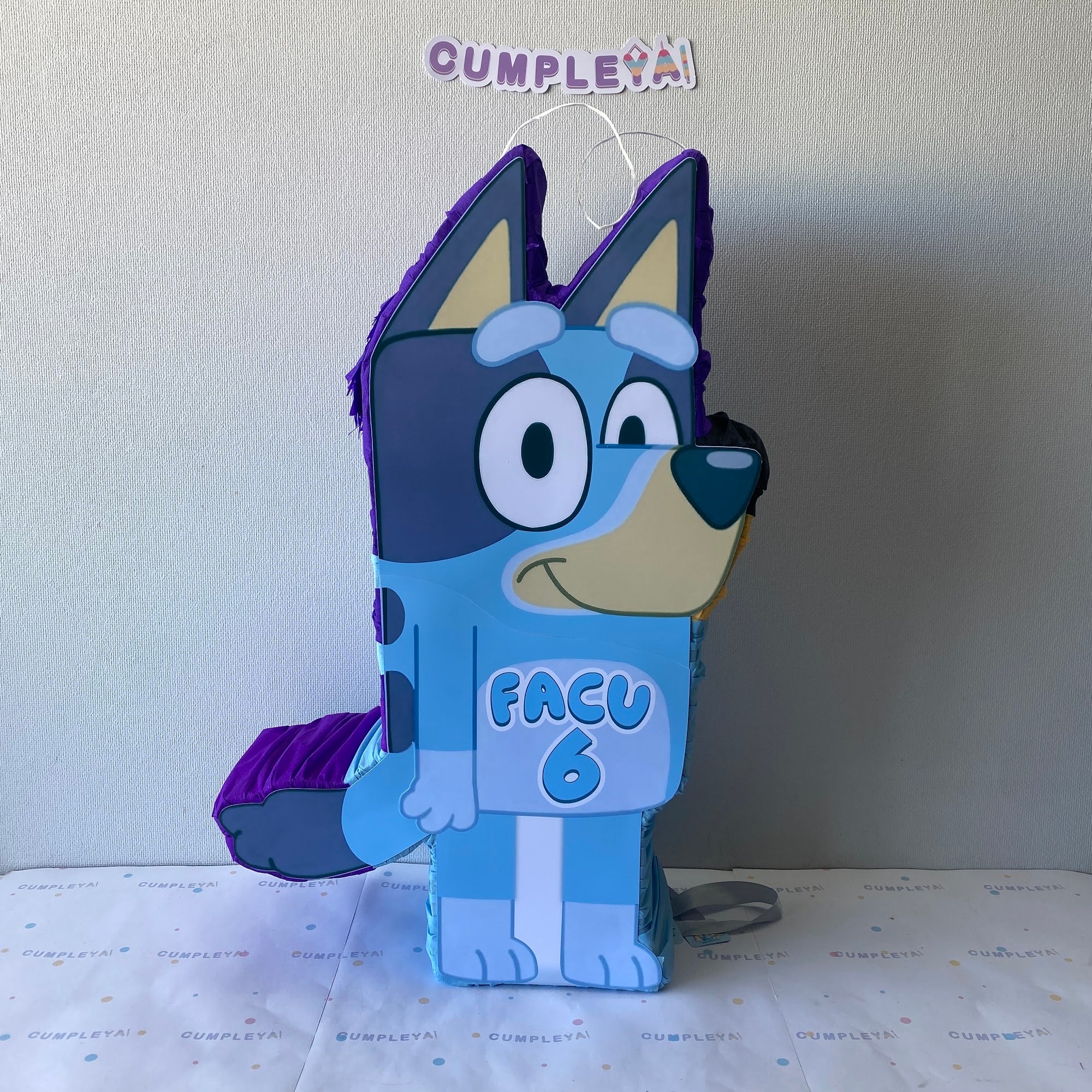 PIÑATA 60 CM BLUEY DE PIE