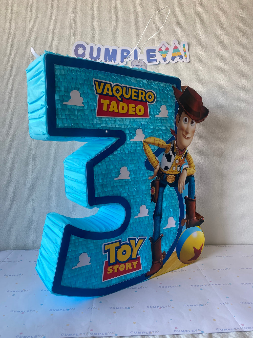 PIÑATA WOODY NUMERO 3 60CM PREMIUM