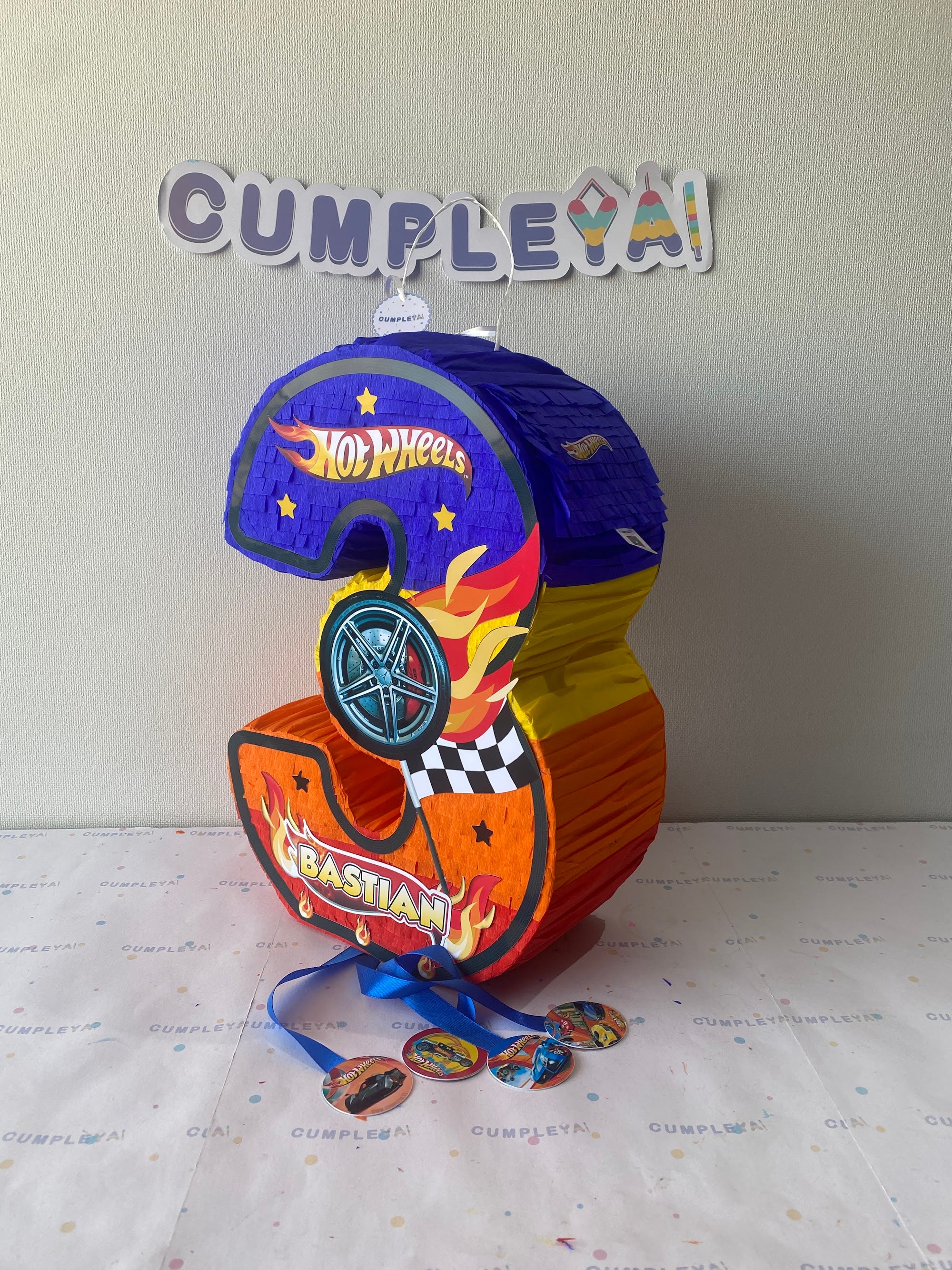 PIÑATA NUMERO 3 HOT WHEELS AZUL 40CM PREMIUM