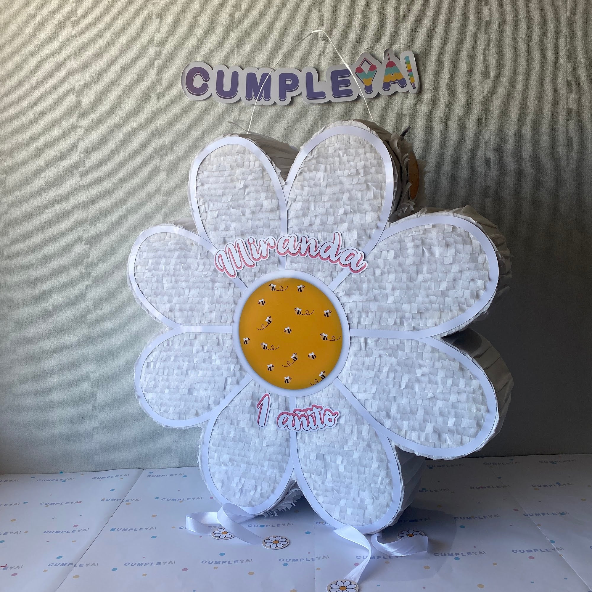 PIÑATA MARGARITA CON ABEJITAS 60CM PREMIUM